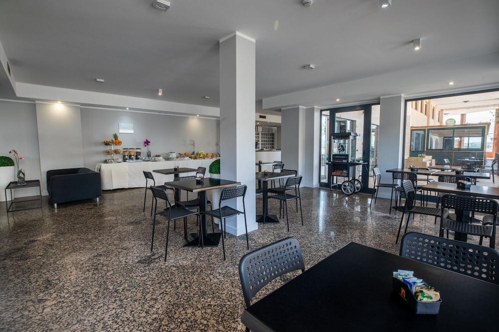 Hotel De Plam Όλμπια Εξωτερικό φωτογραφία