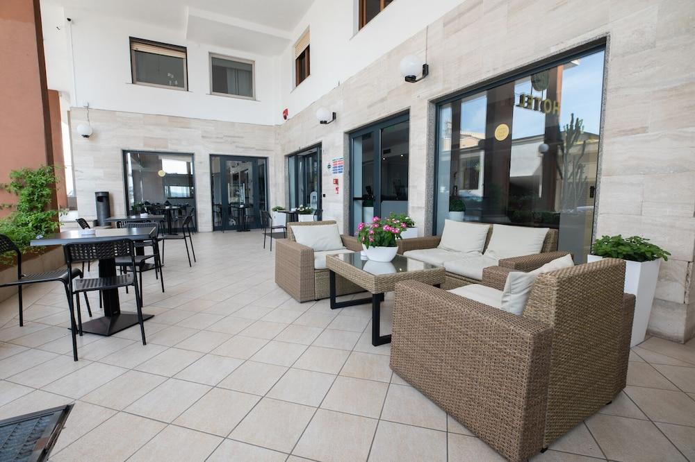 Hotel De Plam Όλμπια Εξωτερικό φωτογραφία