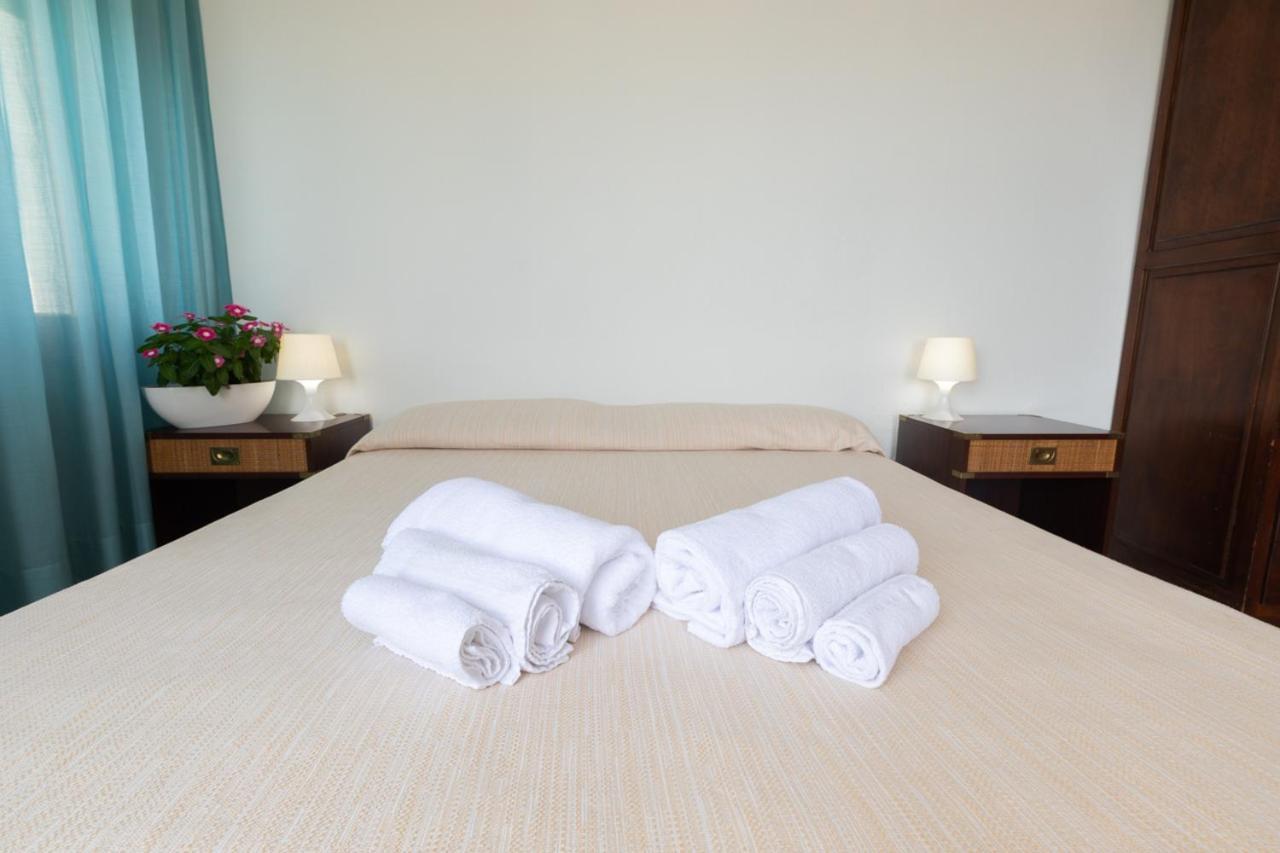 Hotel De Plam Όλμπια Εξωτερικό φωτογραφία
