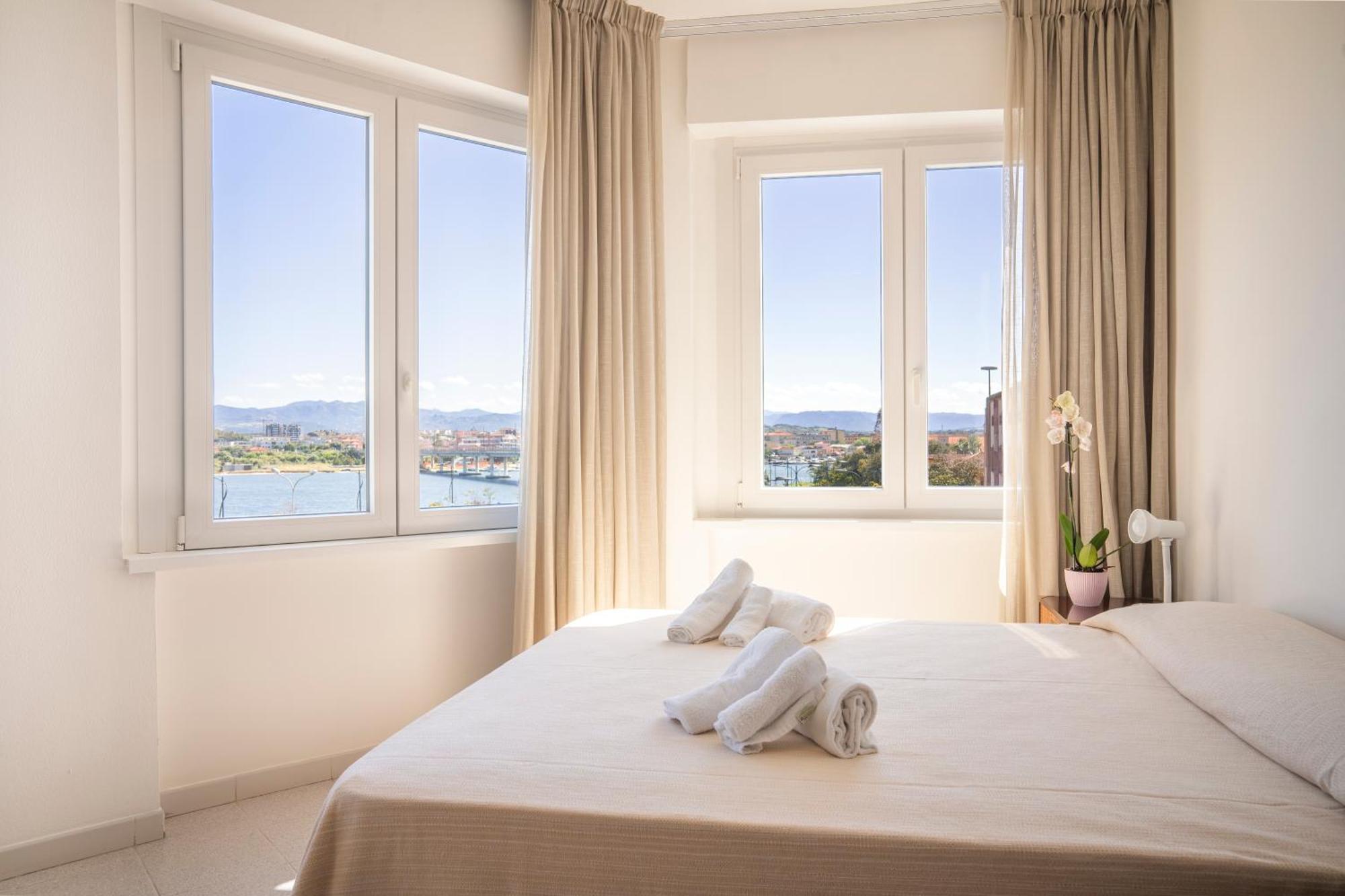 Hotel De Plam Όλμπια Εξωτερικό φωτογραφία